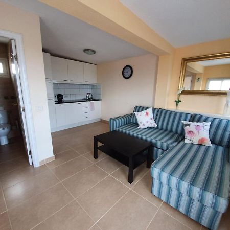 Palm Villa 1 Bed Apartment Overlooking Golf Course San Miguel de Abona Eksteriør billede