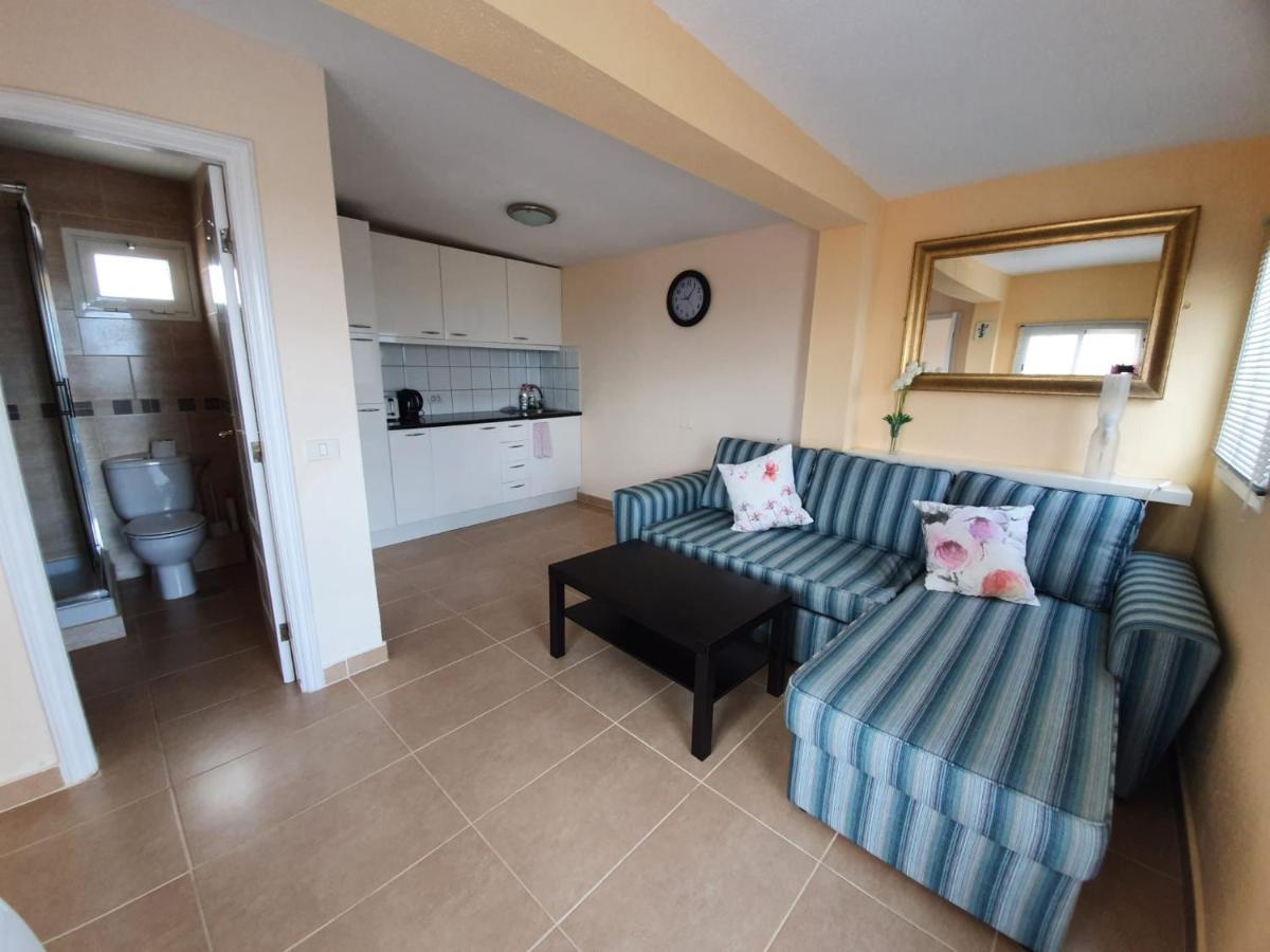Palm Villa 1 Bed Apartment Overlooking Golf Course San Miguel de Abona Eksteriør billede
